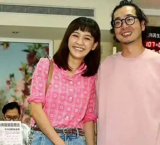 台湾艺人陈意涵确诊新冠,居家在三楼隔离,生活惬意四天就转阴了