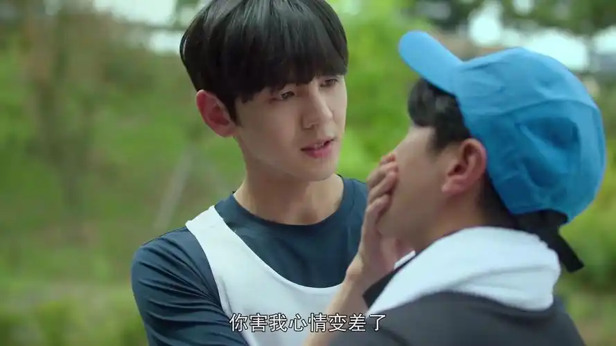 匆匆心动一见钟情然后暗恋两年从不懂马拉松到成为他的配速员最后再