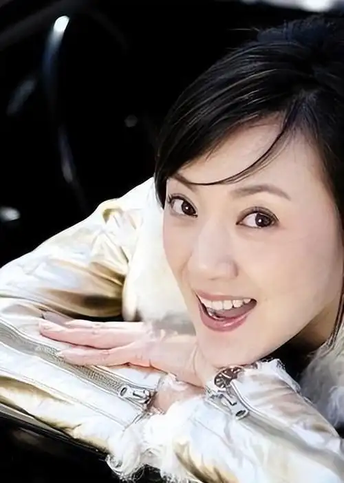 小品女王金玉婷从事业巅峰到精神病院的坎坷人生