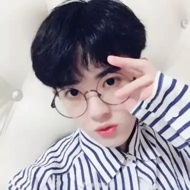 高清清新帅气16岁男孩照片头像_男生头像_美头网