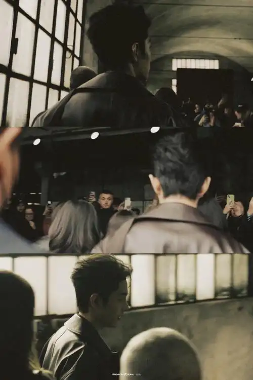 肖战#    背影——是追逐,是信任,跟着肖战走就行了