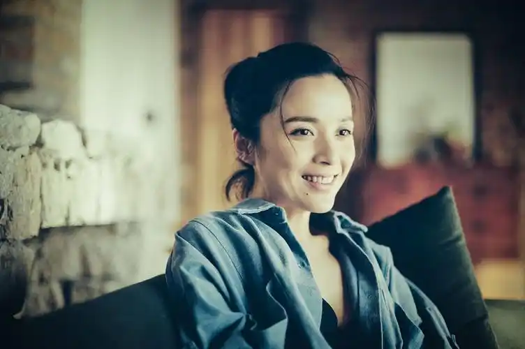 p>李佳,女,中国内地演员,1977年10月9日出生于 a target="_blank"