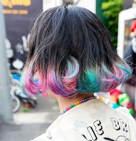 短发 挑染设计潮爆了 好看女生短发发型就要这样染发