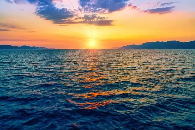 唯美大海黄昏夕阳图片