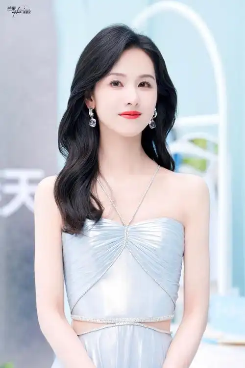 陈都灵薄荷色人鱼姬##ubras品牌大使陈都灵