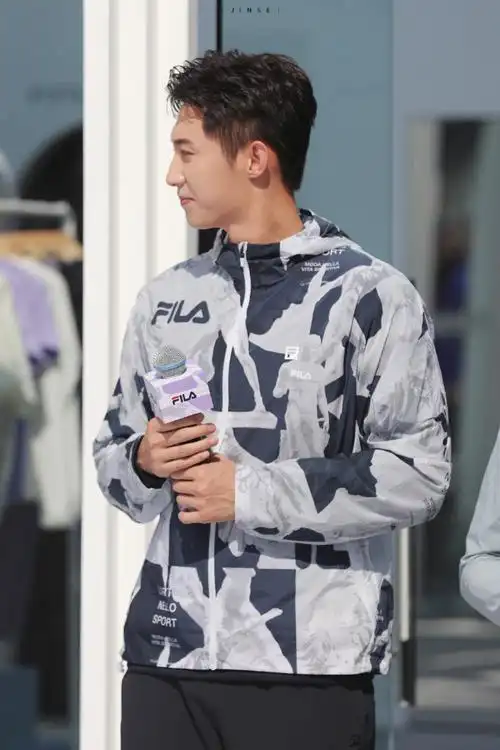 黄景瑜fila时尚运动代言人
