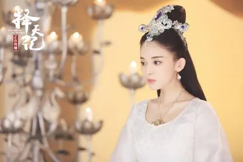 《择天记》鹿晗大秀撩妹技能 娜扎巧破丹炉幻境