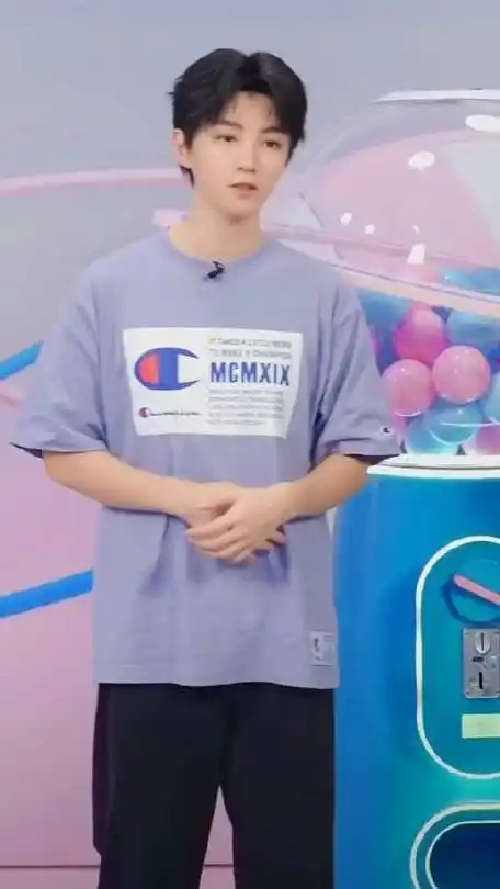 王俊凯已进组#  每次都好喜欢最后的祝福环节  凯的总结和祝福每次很