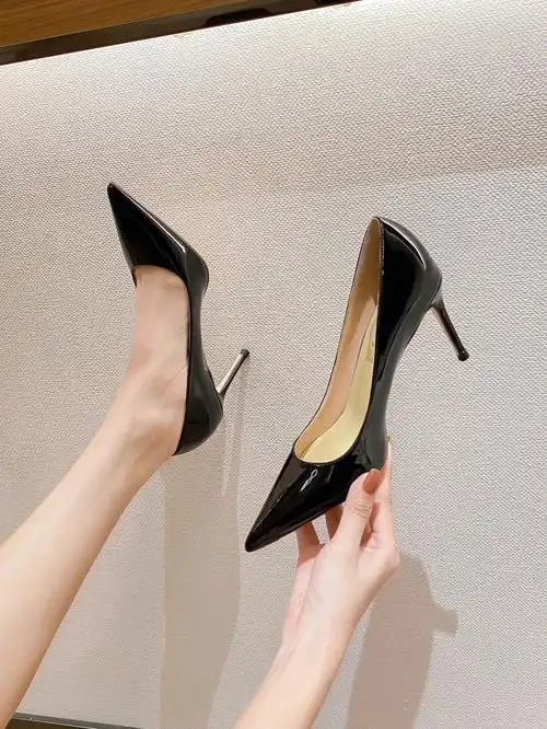 漆皮高跟鞋性感时尚尖头女单鞋ol通勤风格