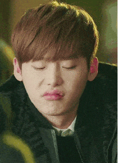 帅哥嘟嘟嘴生气可爱gif动图_动态图_表情包下载_soogif