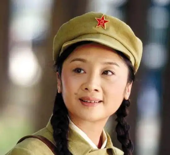 唐静:用10年捧红丈夫王新军,却被秦海璐"截胡",53岁仍单身