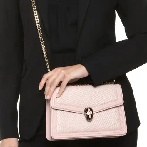 bvlgari宝格丽蛇头包女士女士粉色牛皮单肩包条纹条纹女士包袋