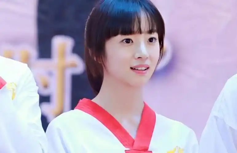 《旋风少女》后胡冰卿新青春剧来袭,搭档高颜值男主,不追可惜了