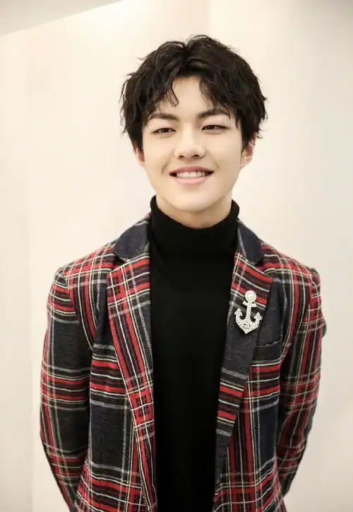 歌手2019钱正昊图片