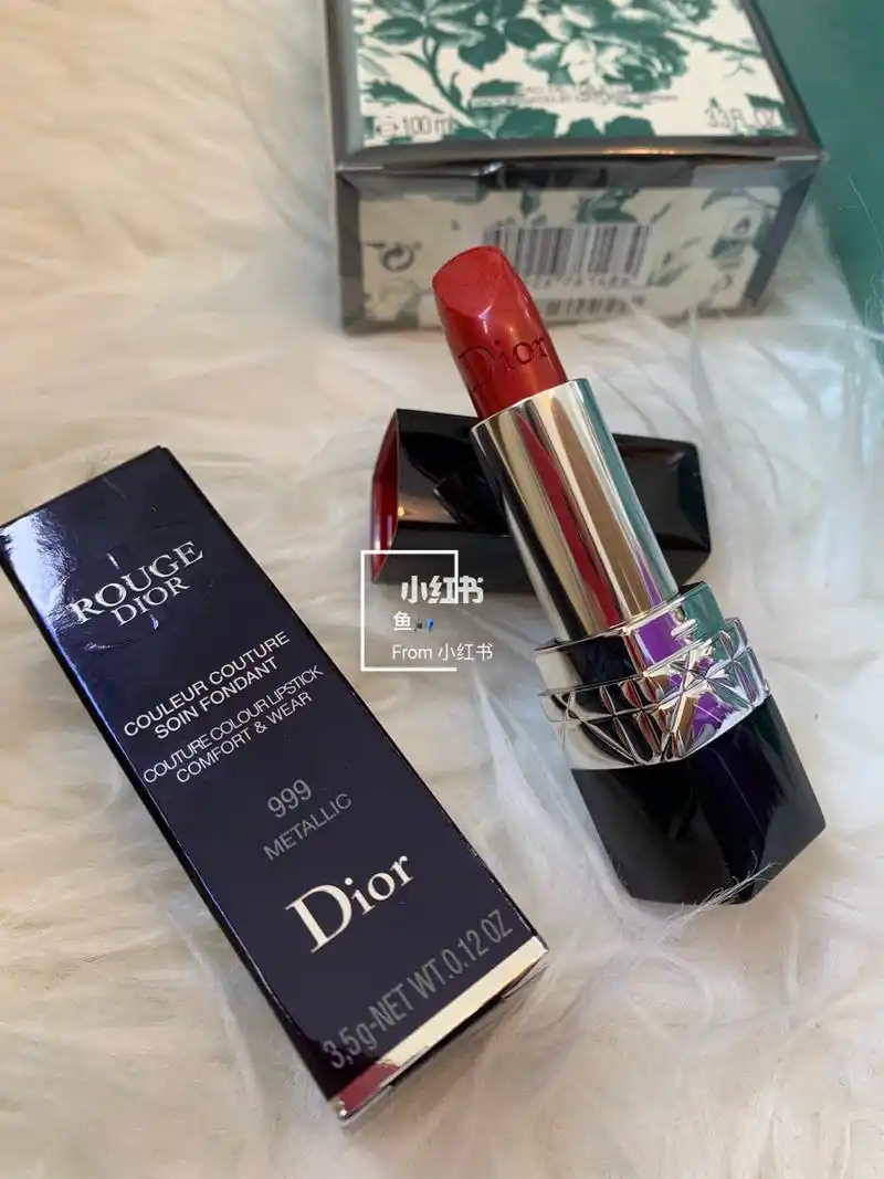 人生第一支入的口红就是dior999滋润款的,很正式气质的红.