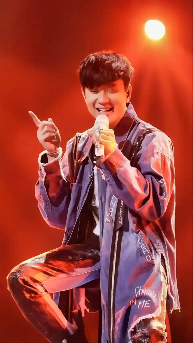 多想再见你哪怕一面 #林俊杰高清壁纸 - 抖音