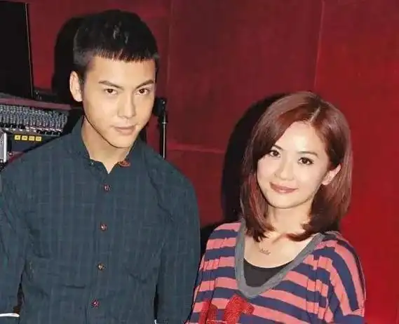 蔡卓妍在结束与陈伟霆的恋情后,或许是因为一直未能找到合适的心仪