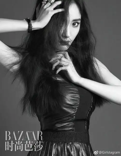 杨幂《时尚芭莎》2018年6月刊