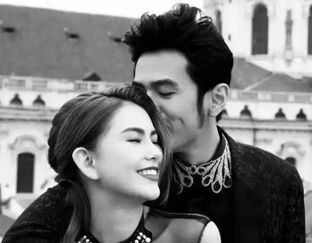 44岁周杰伦情人节晒与29岁昆凌合照,老夫少妻的幸福秘诀有3点