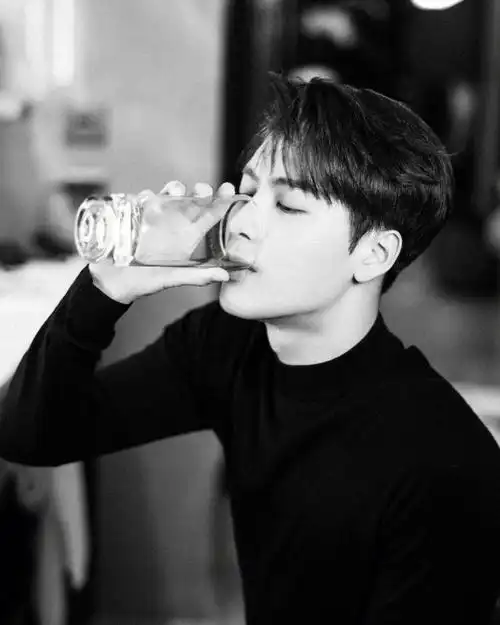 怎么才能得到适合你的王嘉尔同款发型