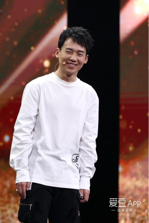 消息郭麒麟我就是演员演绎少年男子气新兵演员成功晋级