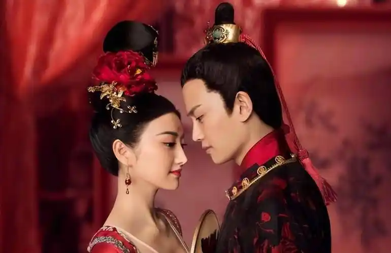 谁说任嘉伦不拍吻戏?景甜亲自"现身",为其正名_时候_剧中_大唐