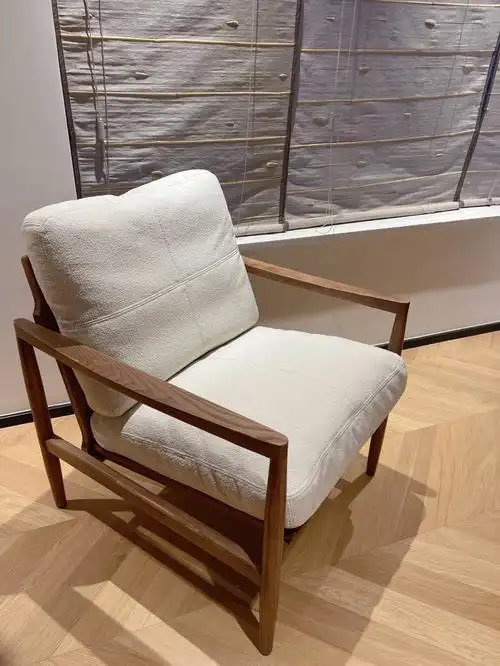 单人沙发不愧是心心念念的白月光