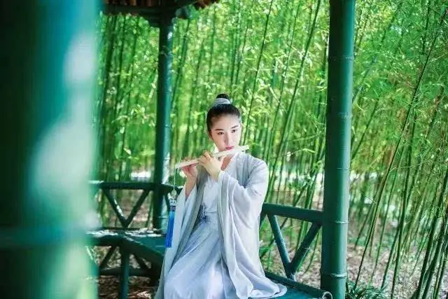 笛子的起源原来是这样的 笛,属古代八音中的"竹"类.