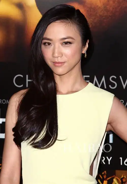 汤唯错误示范:汤唯的腮骨较突出,如果完整露出就会显得脸型较大,尤其