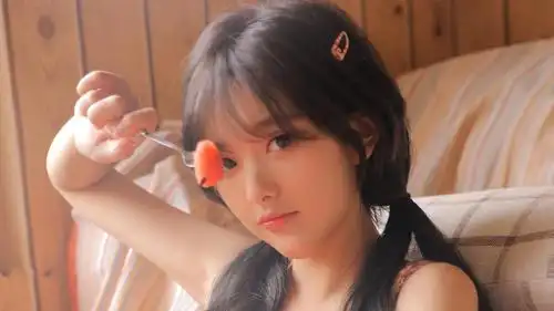 抖音网红彭十六清新甜美居家写真