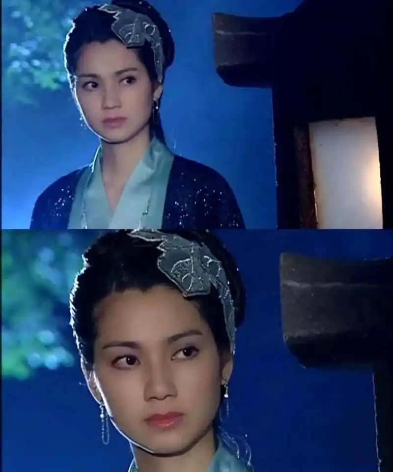 《刁蛮公主》中,洪欣饰演女主角司徒静的师傅,古装造型非常大气美丽.