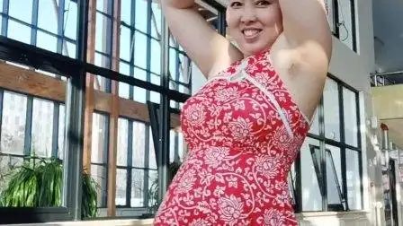 柏欣彤肚皮广场舞快来看呀,看主页添加!