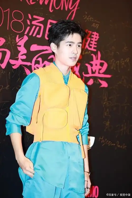 《靠谱男星刘昊然:虽然粉丝不多,但始终保持清醒的态度》