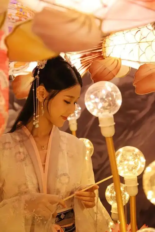 500m锦鲤祠汉服文化体验馆空降天津古风爱好者必打卡网红景点