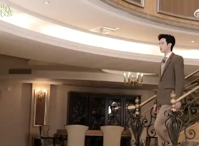 严浩翔金燕西背头造型#严浩翔的金燕西造型,西装背头,矜贵帅气,蓖头