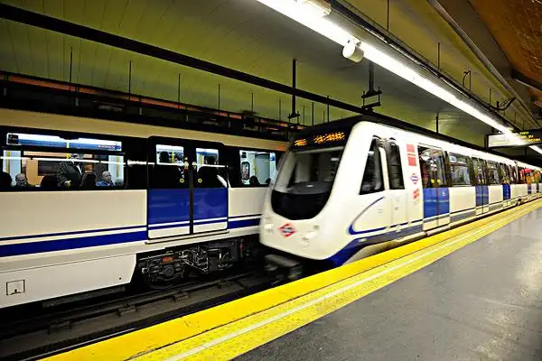 地铁图片_地铁图片素材_全景素材