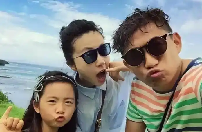 回顾黄磊娶学生孙莉婚后生三子女儿成他的骄傲儿子让他苦恼