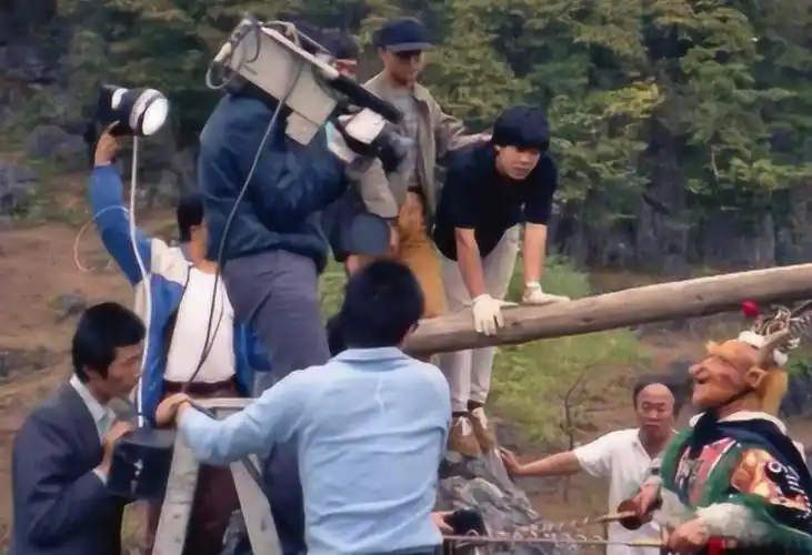 回顾演员休息时都在干嘛第一张我忍住了杨紫这张我能笑一整天