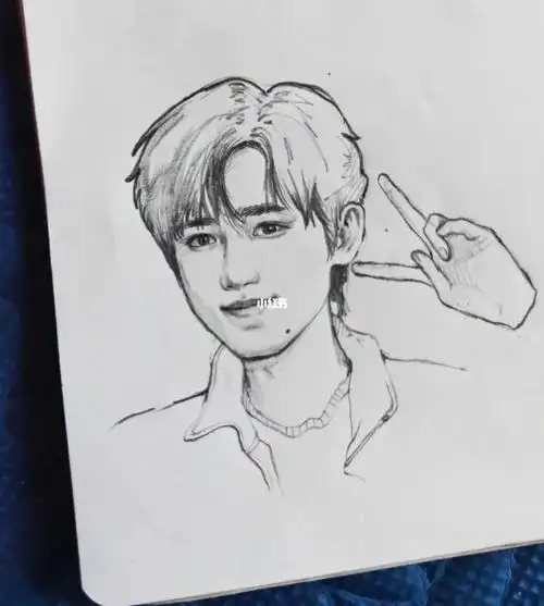 开心比耶702b铅笔(忽略我好多年的破铅笔)#宋亚轩  #tnt时代少年团