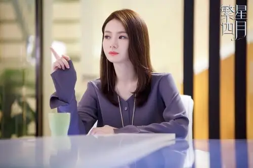 繁星四月戚薇剧照虐心都市时装剧