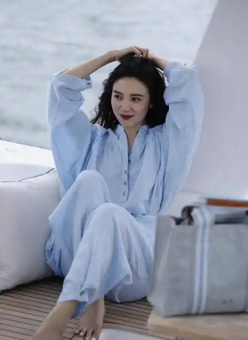 宋佳新照太可爱了!