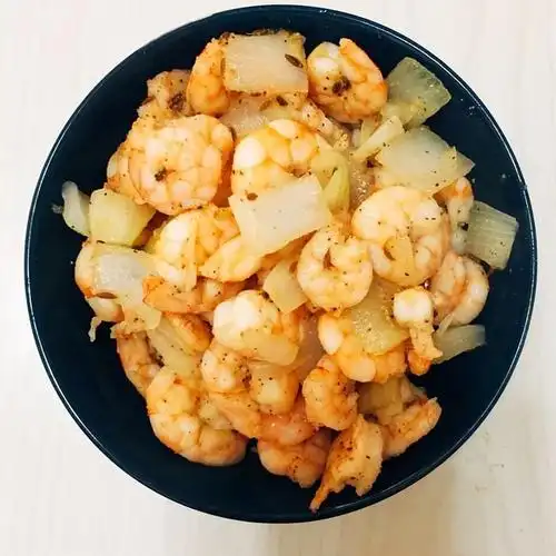 香瓜杀手做的洋葱炒虾仁