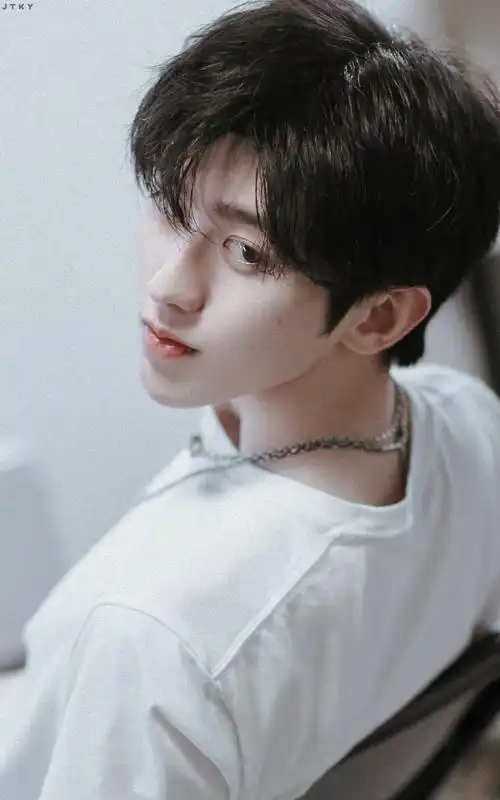 微博@绝甜葵野蔡徐坤 - 堆糖,美图壁纸兴趣社区