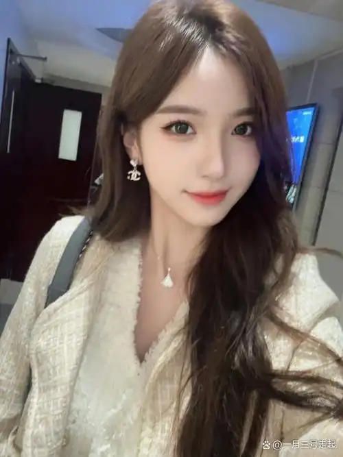 因此有很多哈尔滨美女长得很高并且皮肤也是非常白,站在众多美女当中