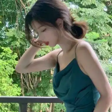 气质文静的优雅文艺森系女生头像 干净温柔很精致的小清新女头