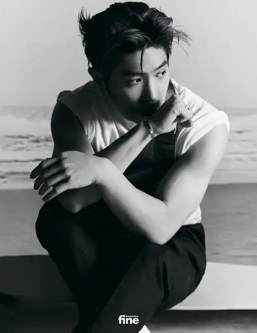 马伯骞时尚先生fine五月刊封面##马伯骞霞光沙色大片