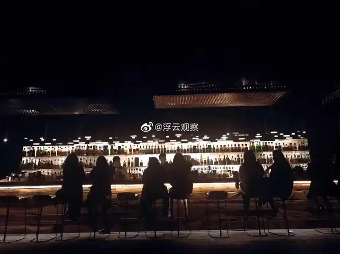 等喝得差不多了就可以转场到space,playhouse和chaos了,为什么不去