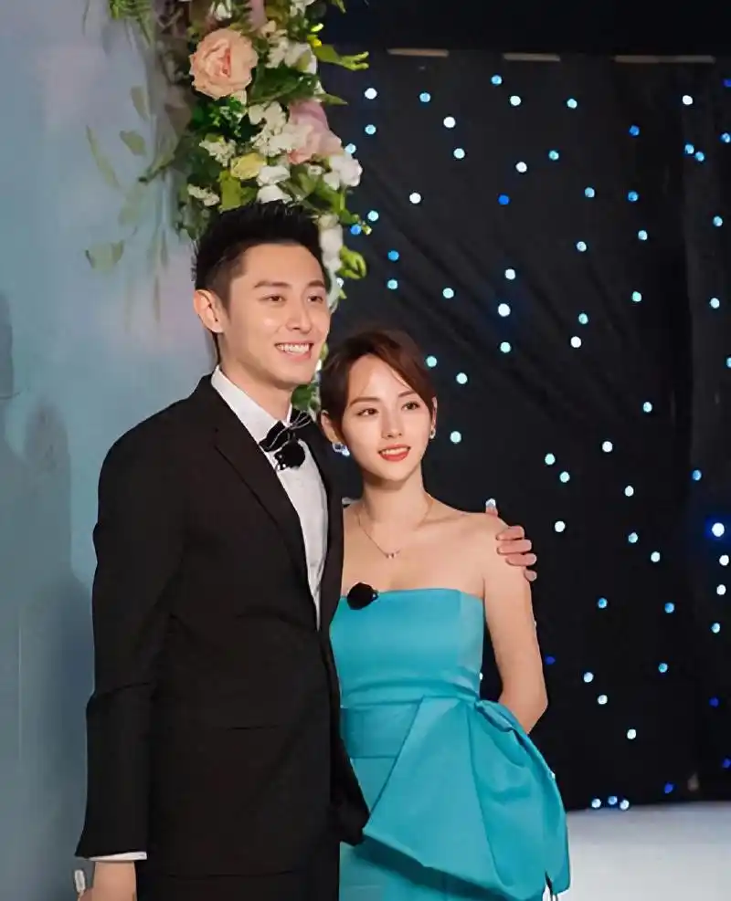 36岁靠脸翻身的张嘉倪,彻底把前任买超跑的尴尬处境揭开了!