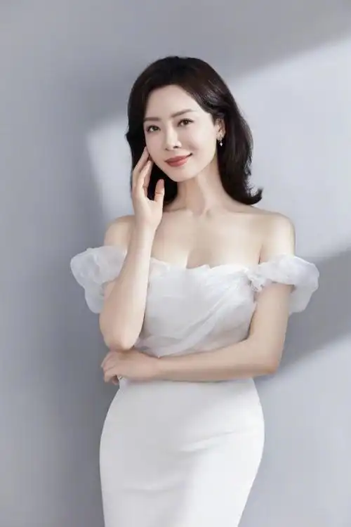 陈数疑似回应老公出轨事件每个人都有敞开自己轻盈前行的能力