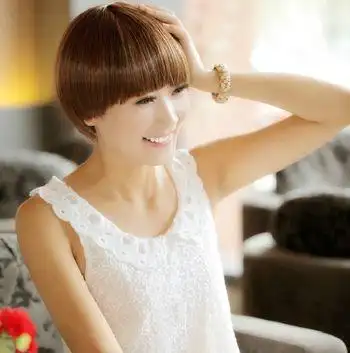 齐刘海波波头发型